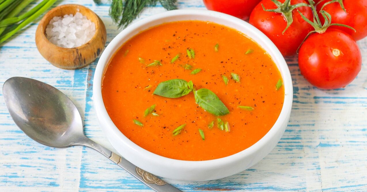 puré de sopa de tomate en una dieta favorita